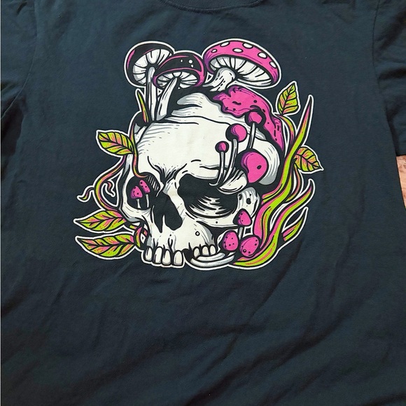 Hot Topic Fairycore Mushroom Skull Goth Alt Black Short Sleeve T Shirt XS - Picture 2 of 4
